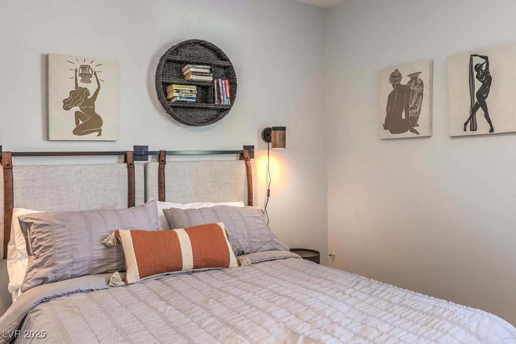 2625 East Russell Road