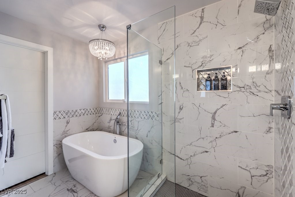 2625 East Russell Road