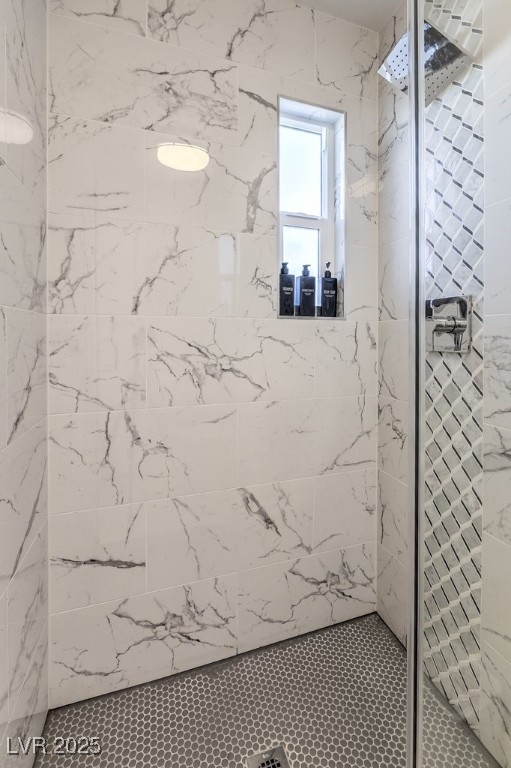 2625 East Russell Road