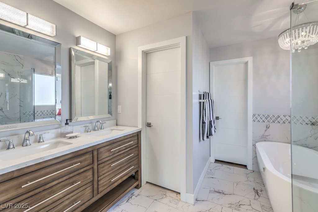 2625 East Russell Road