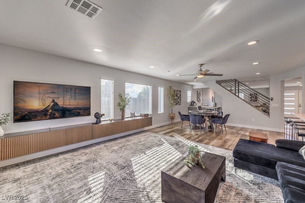 2625 East Russell Road