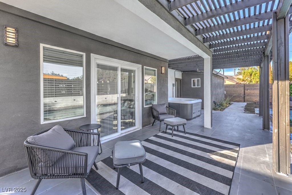 2625 East Russell Road