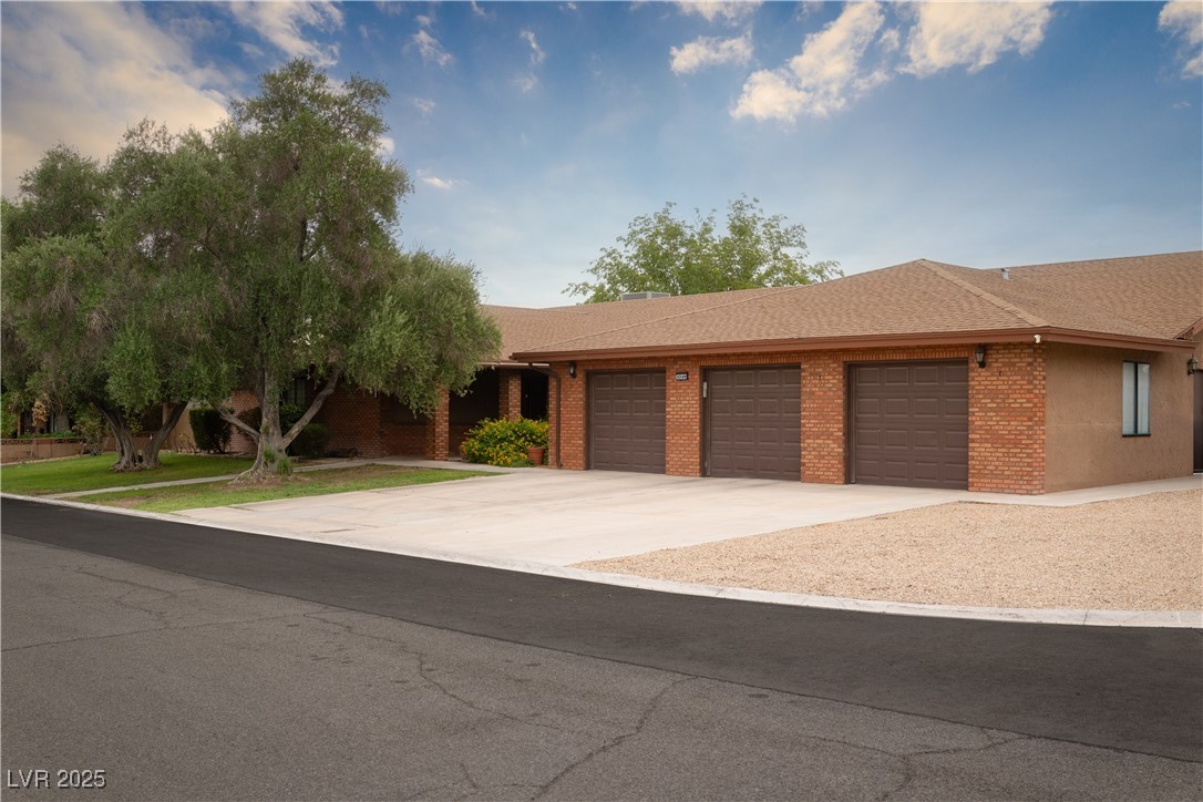 3249 South Torrey Pines Drive