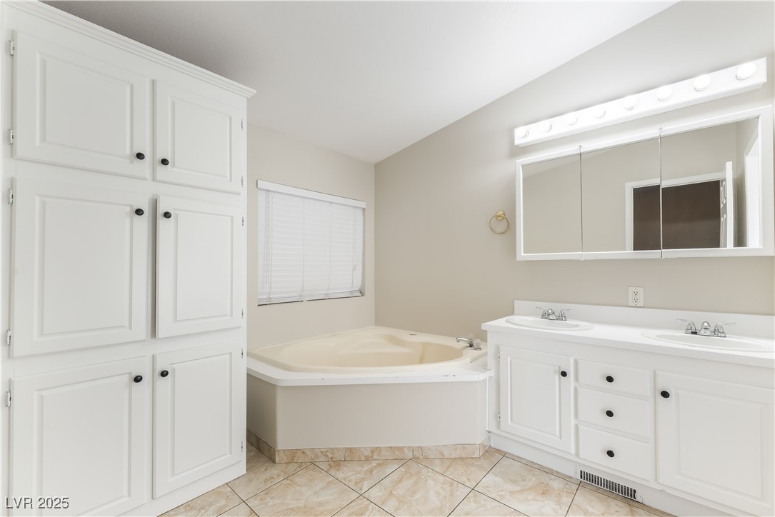 6255 Bryce Canyon Avenue