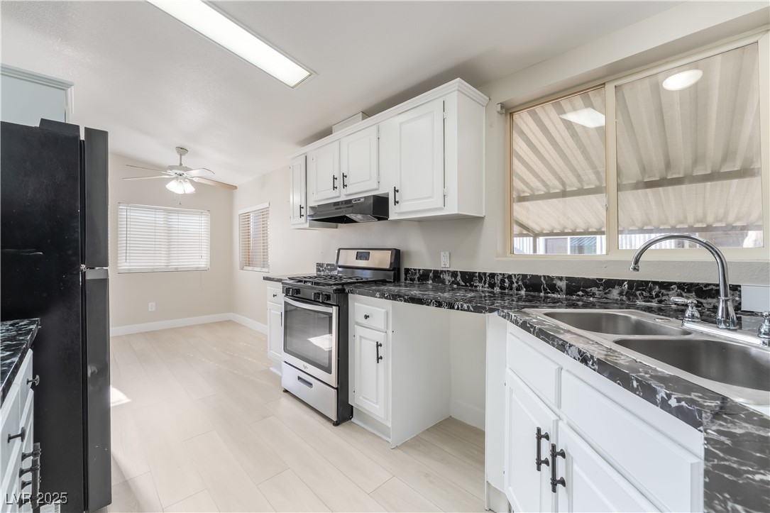 6255 Bryce Canyon Avenue