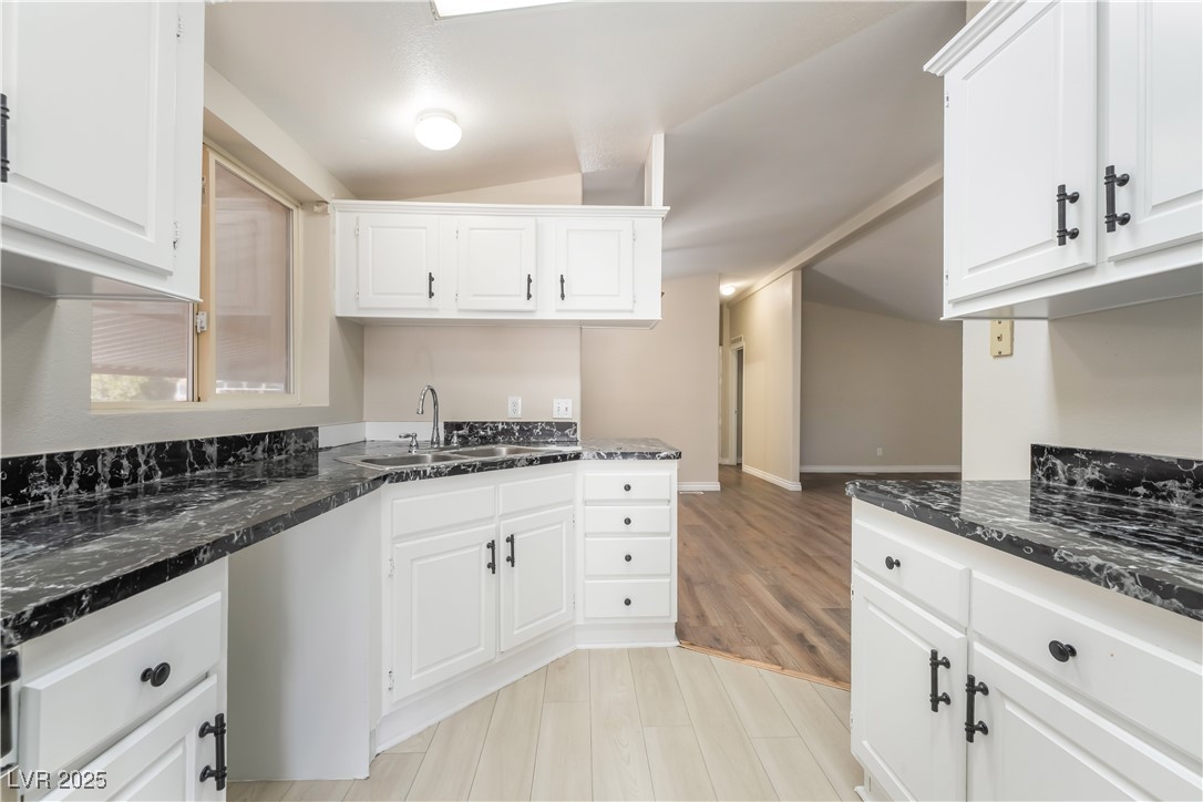 6255 Bryce Canyon Avenue