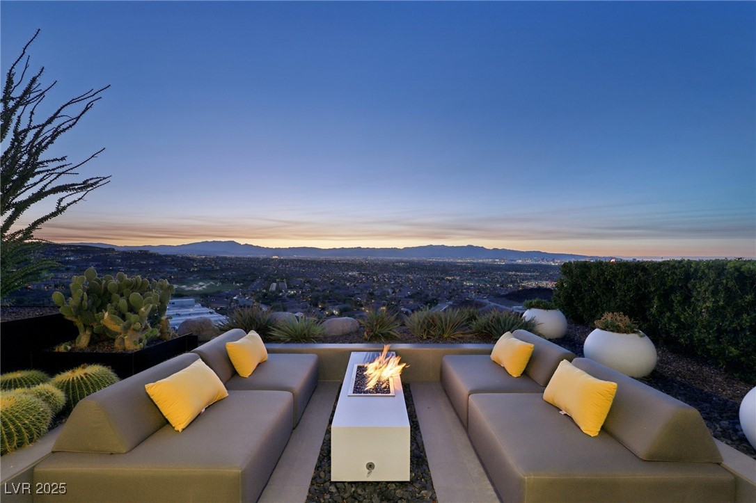 375 Tranquil Peak Court