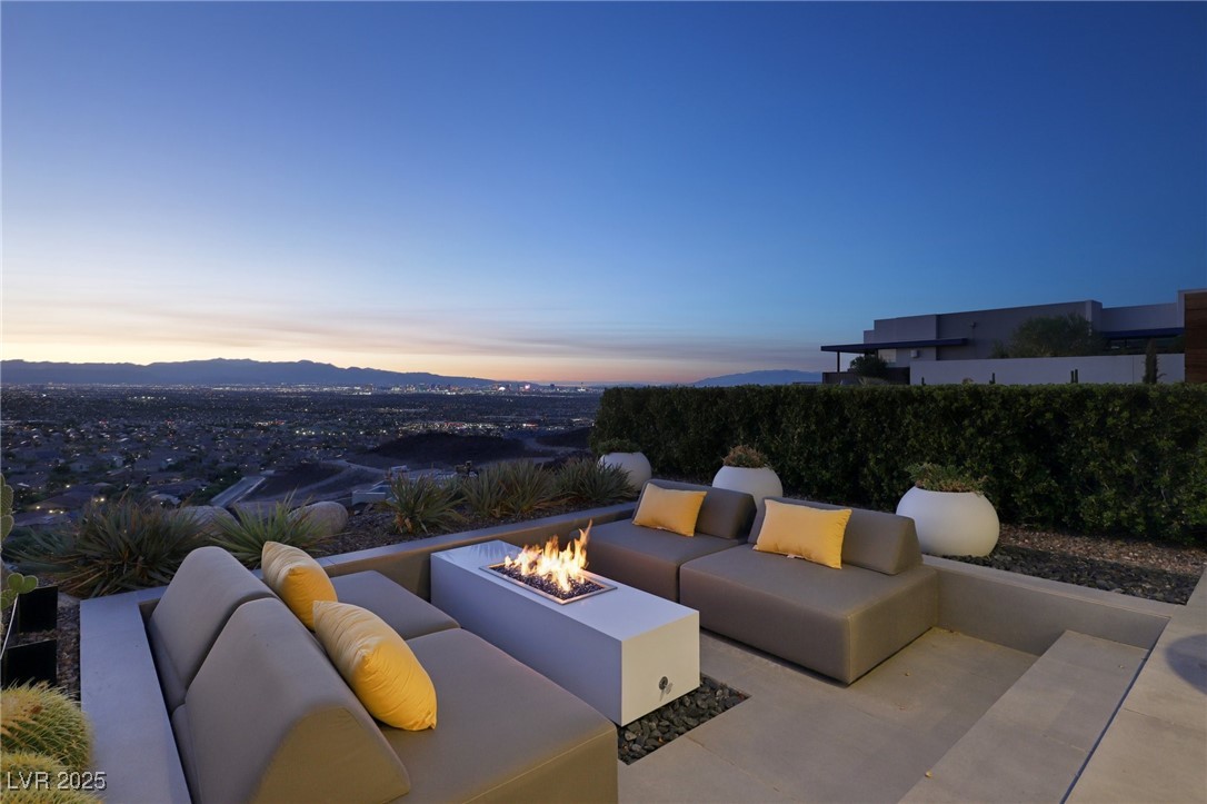 375 Tranquil Peak Court