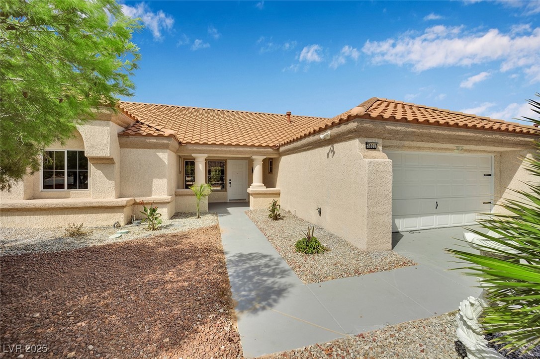 2801 Golfside Drive