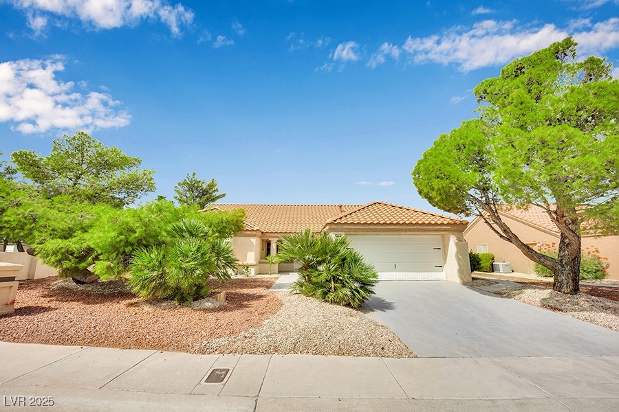 2801 Golfside Drive