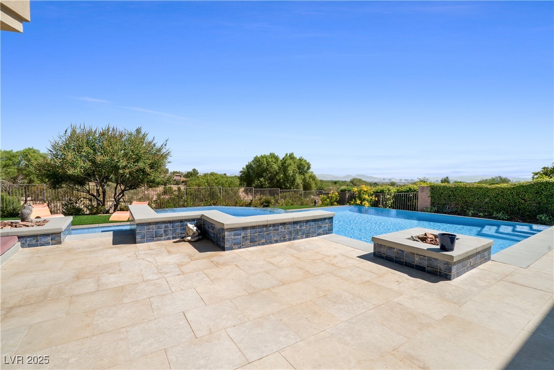 10 Ridge Blossom Road