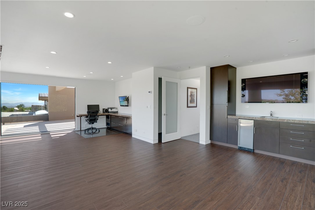 10 Ridge Blossom Road