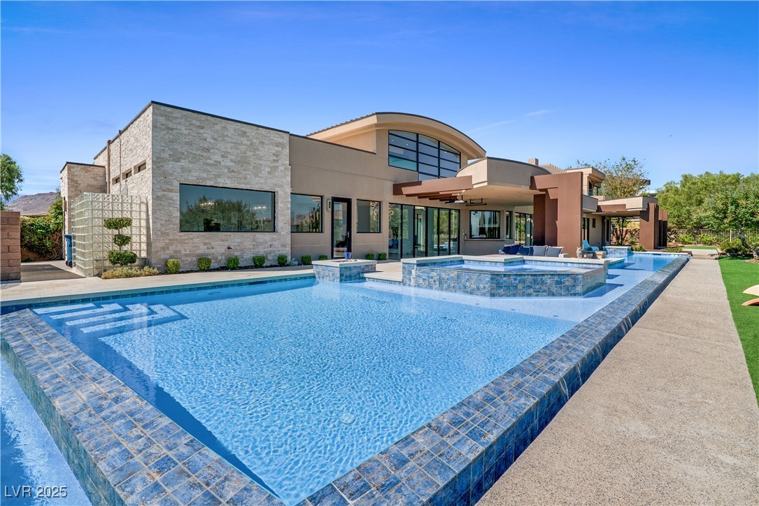 10 Ridge Blossom Road