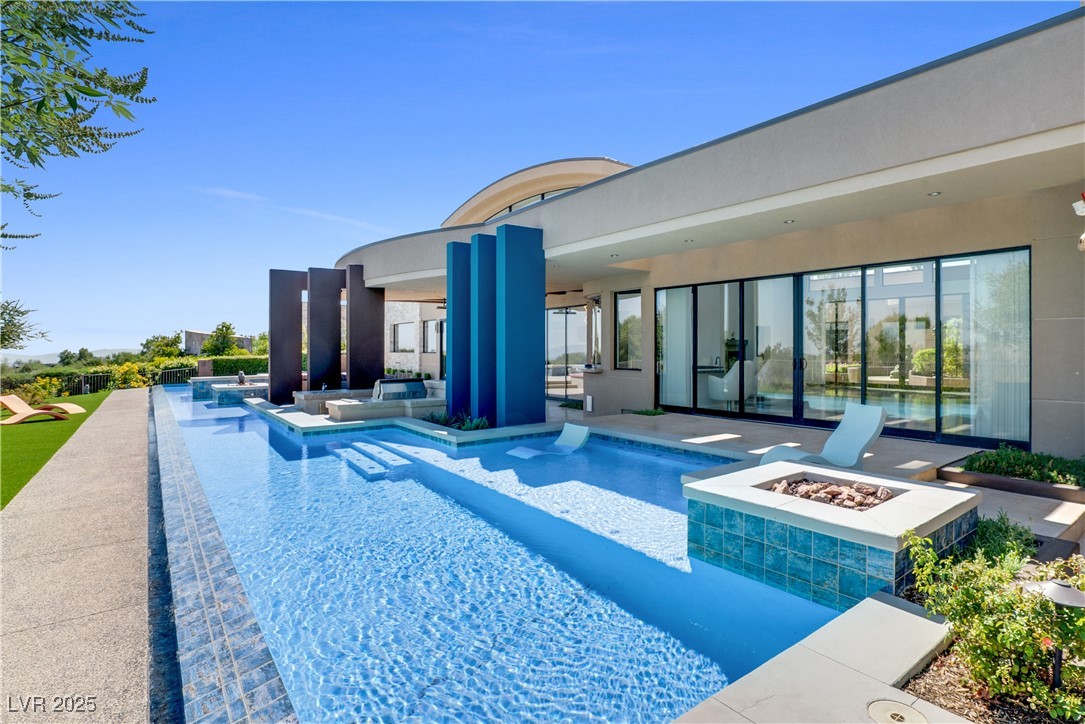 10 Ridge Blossom Road