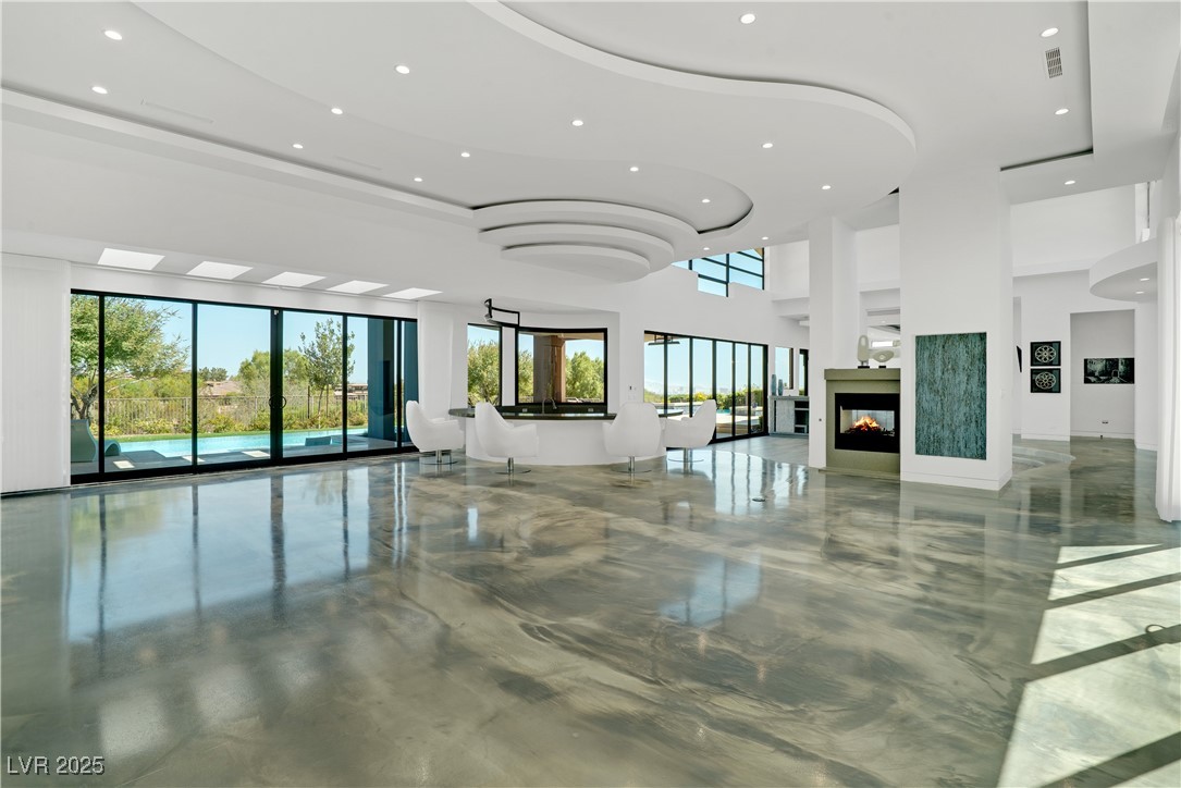 10 Ridge Blossom Road