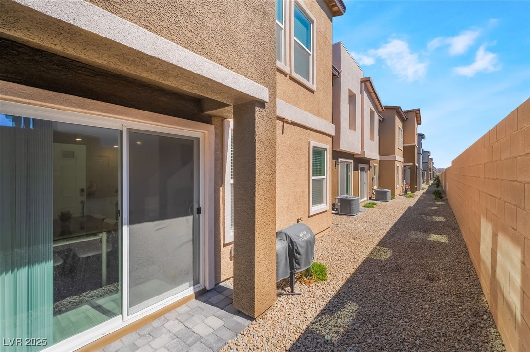 4585 Honey Hills Avenue