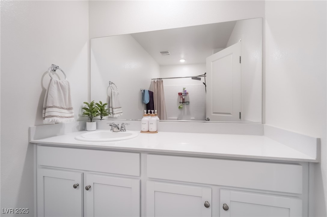 4585 Honey Hills Avenue