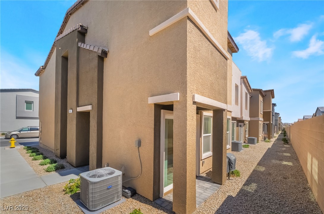 4585 Honey Hills Avenue