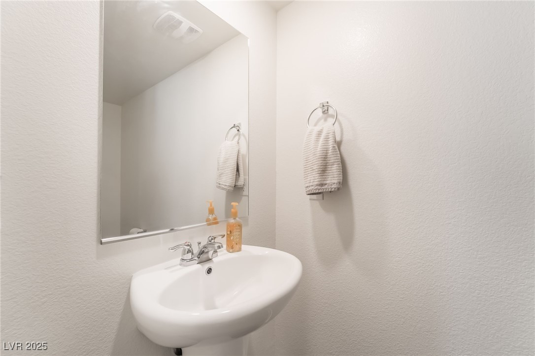 4585 Honey Hills Avenue