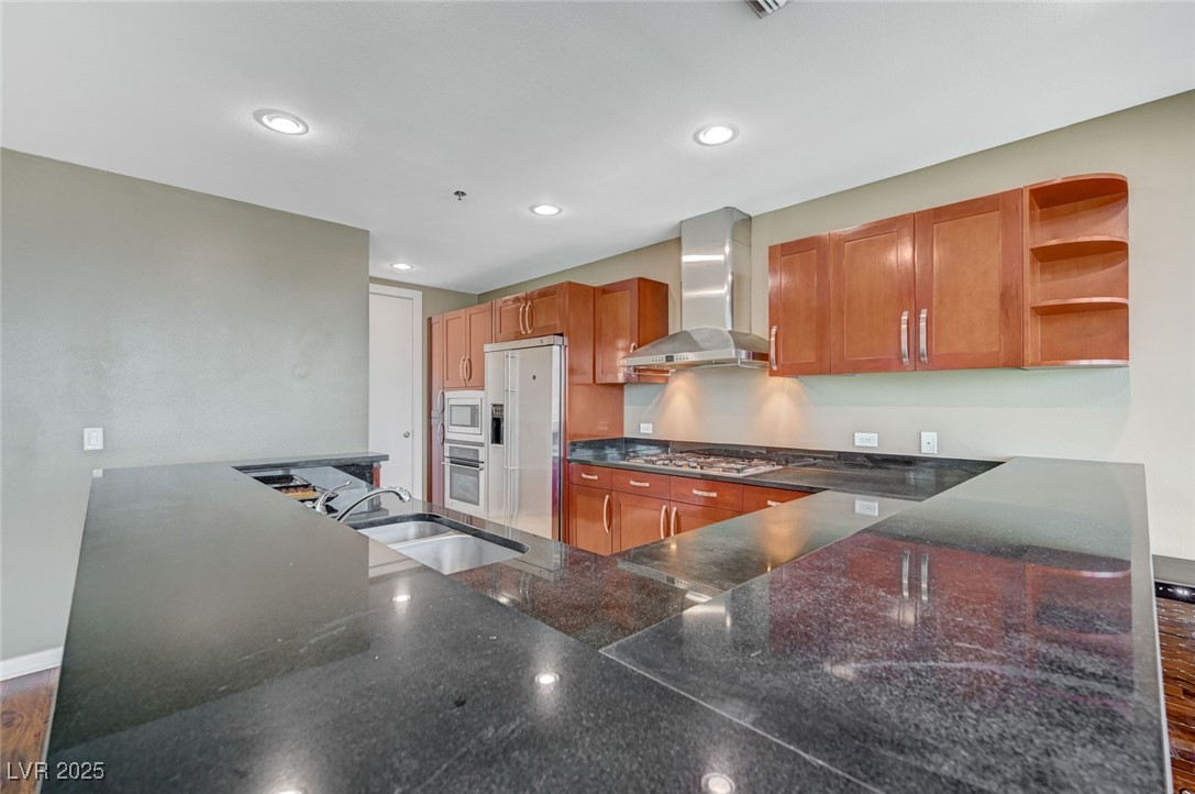 4575 Dean Martin Drive 806