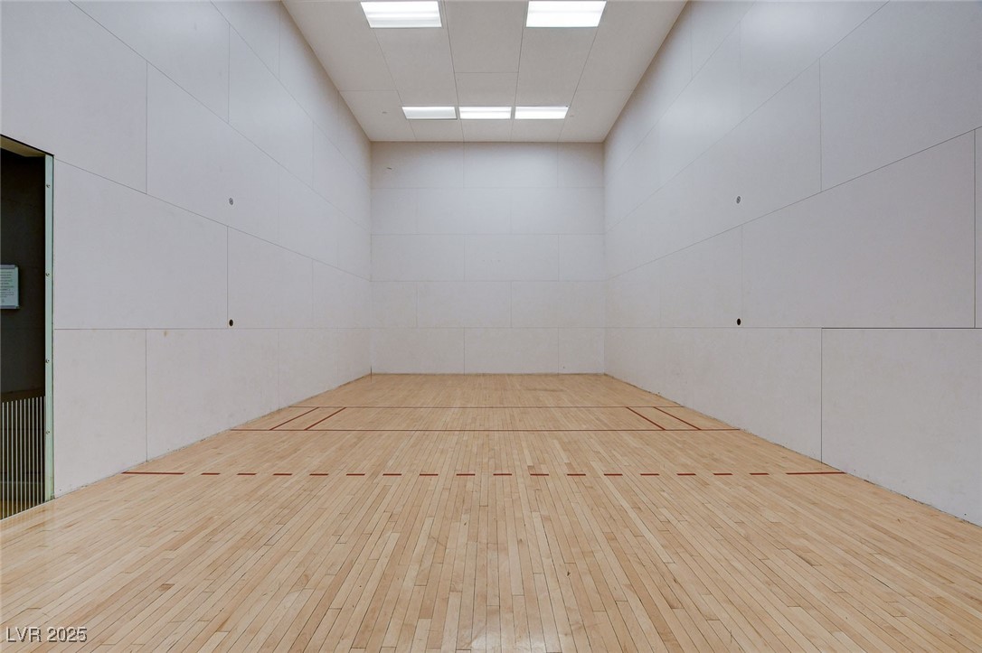 4575 Dean Martin Drive 806