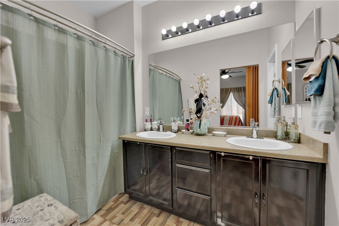 3752 Calle De Rio Avenue