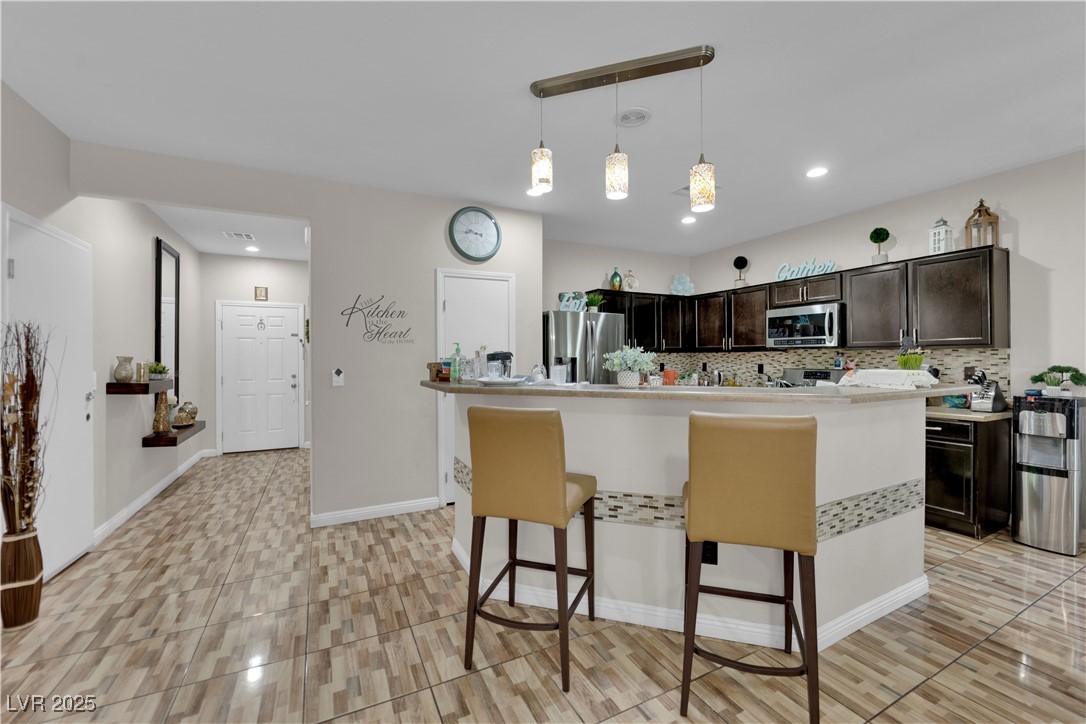 3752 Calle De Rio Avenue