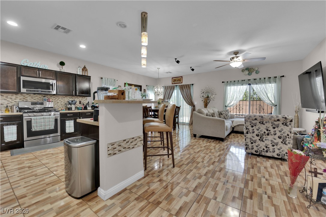 3752 Calle De Rio Avenue