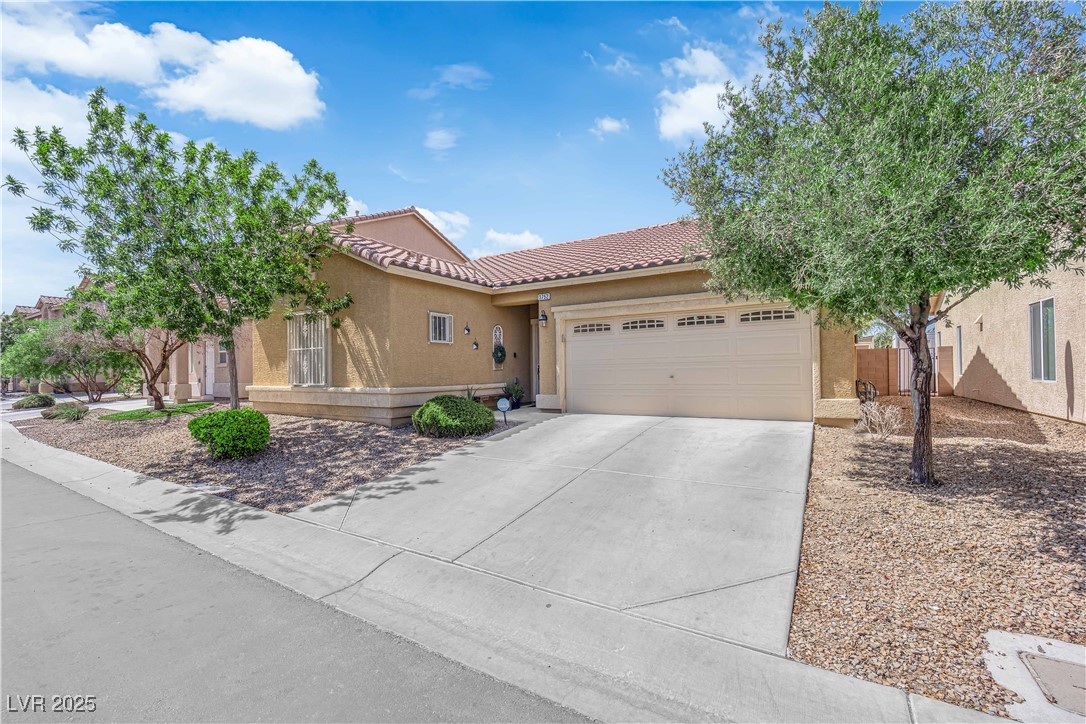 3752 Calle De Rio Avenue