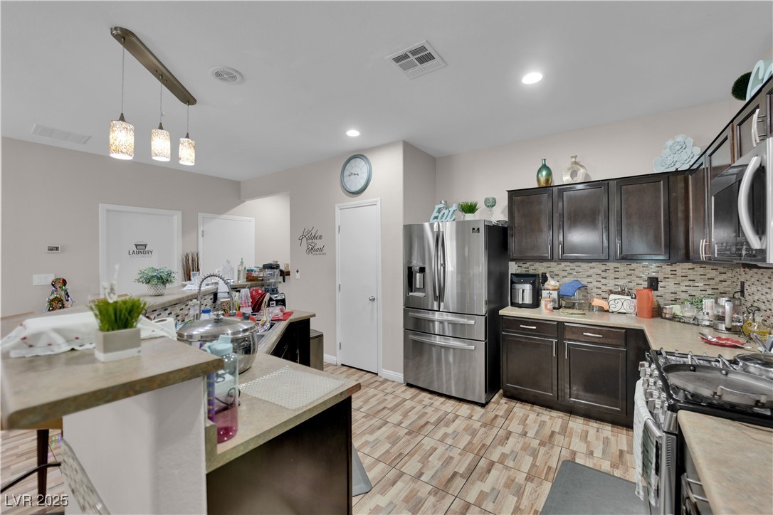 3752 Calle De Rio Avenue