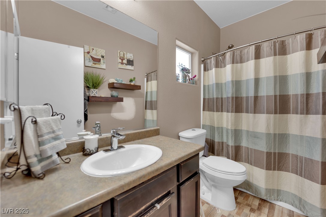 3752 Calle De Rio Avenue