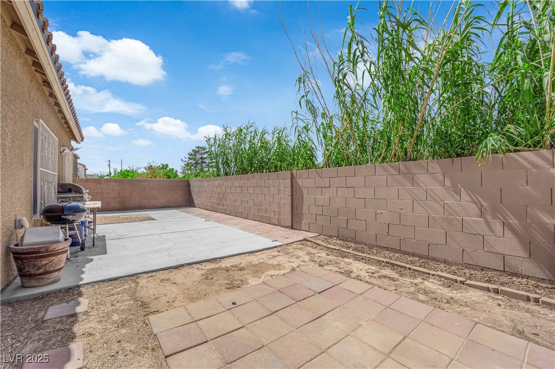 3752 Calle De Rio Avenue