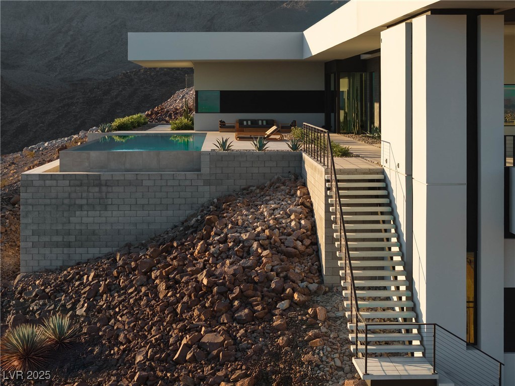 664 Dragon Peak Drive