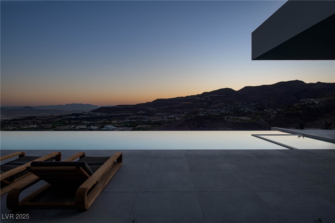 664 Dragon Peak Drive