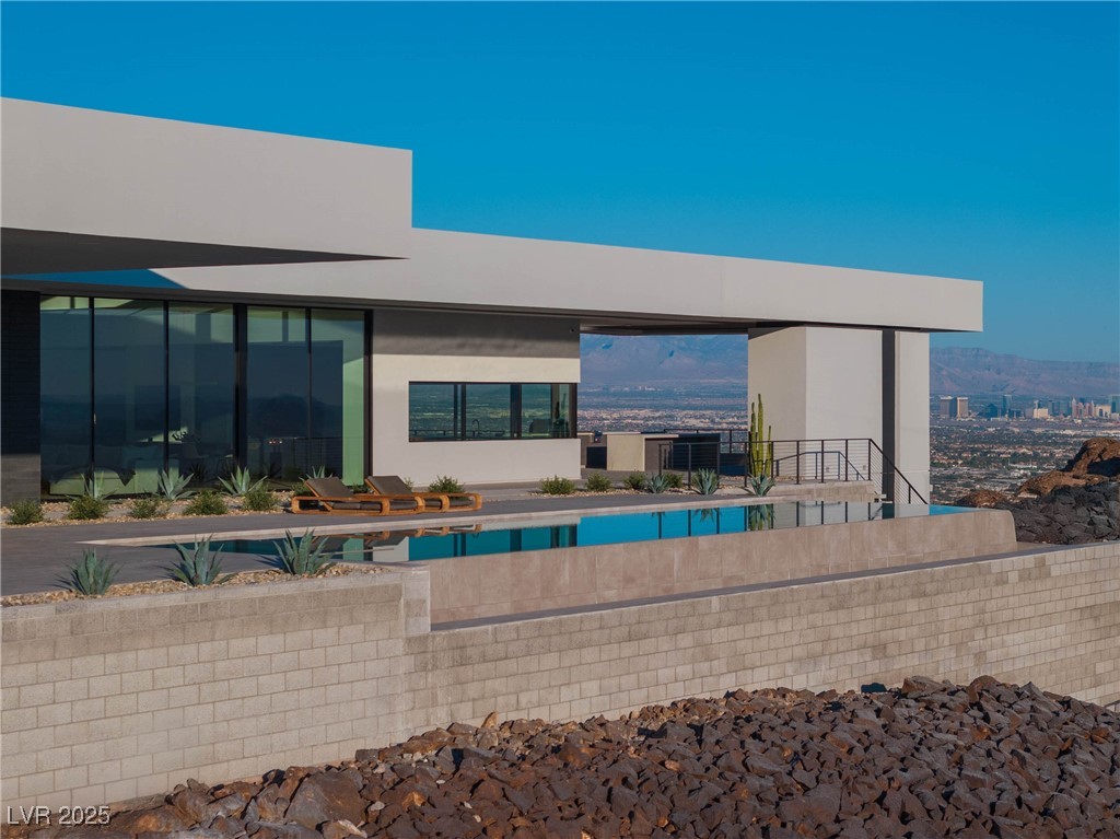 664 Dragon Peak Drive