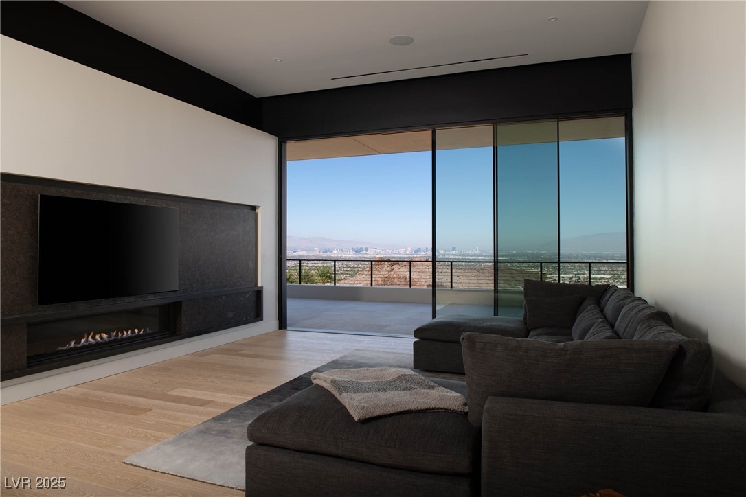 664 Dragon Peak Drive