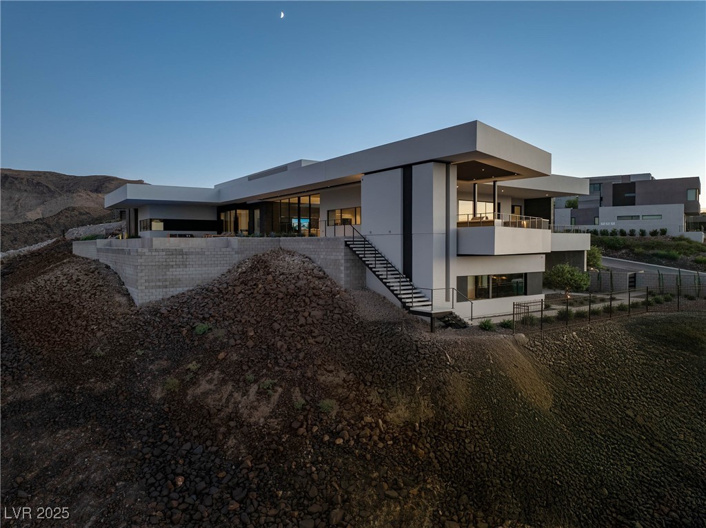 664 Dragon Peak Drive