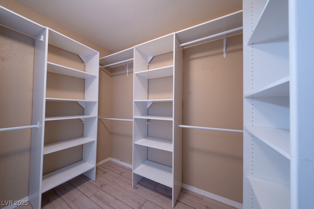 10429 Chandra Avenue