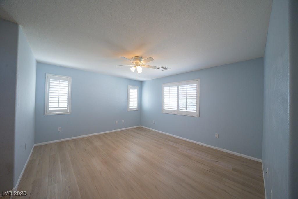 10429 Chandra Avenue