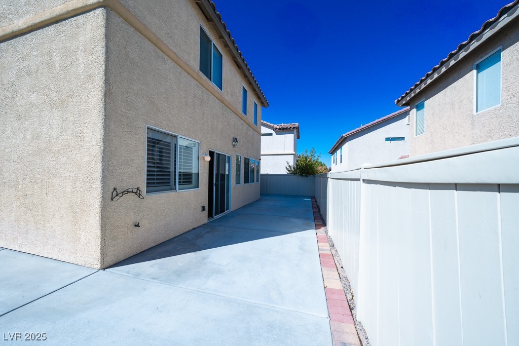 10429 Chandra Avenue