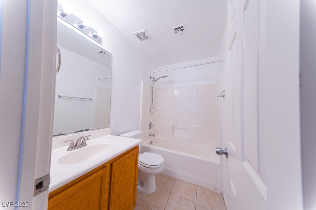 10429 Chandra Avenue