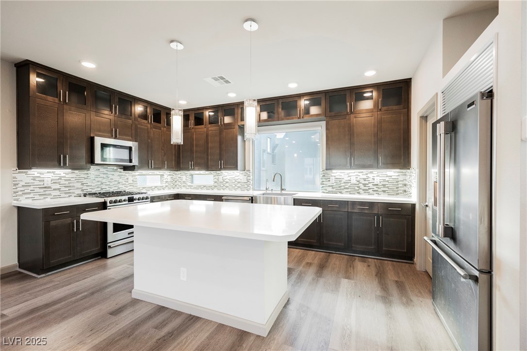 8081 Misty Canyon Avenue