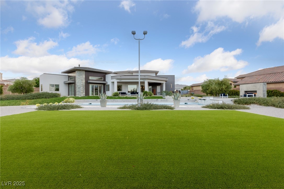 4050 North Tomsik Street