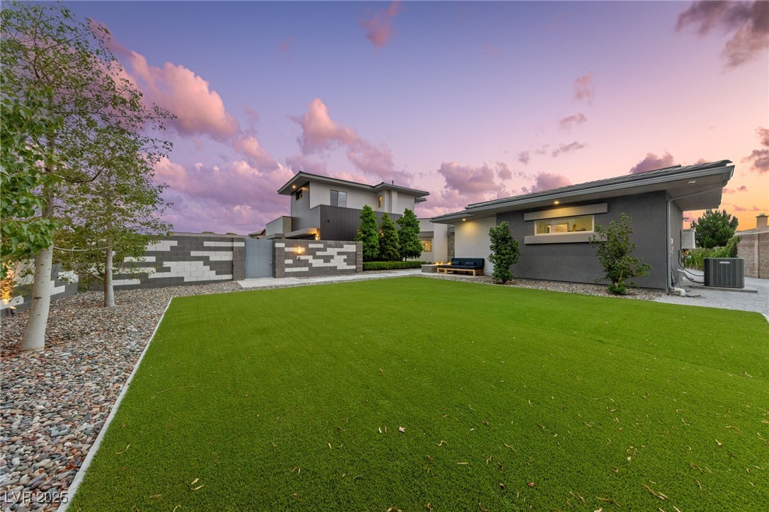 4050 North Tomsik Street