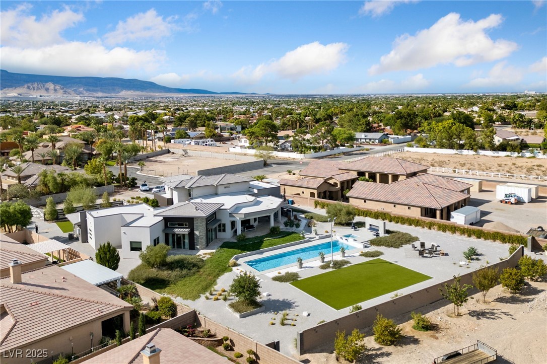 4050 North Tomsik Street