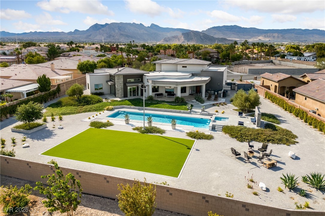 4050 North Tomsik Street