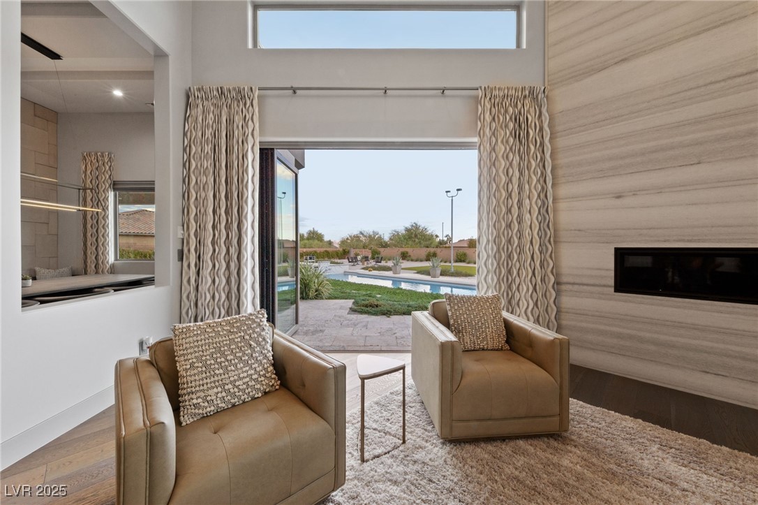 4050 North Tomsik Street