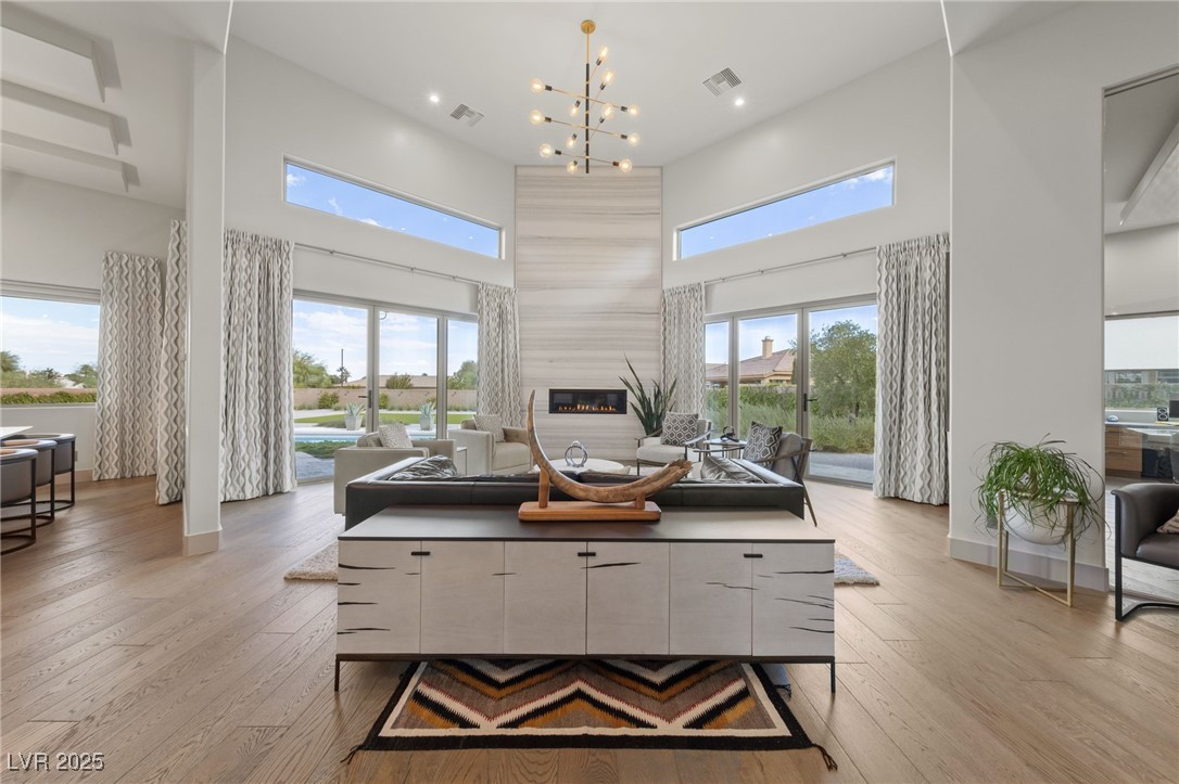 4050 North Tomsik Street