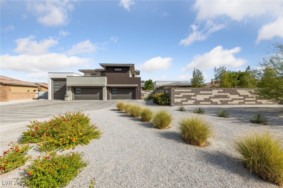 4050 North Tomsik Street