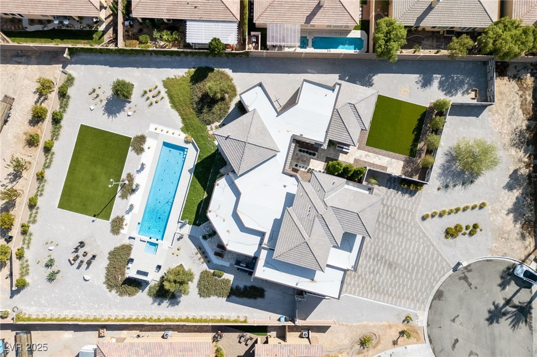 4050 North Tomsik Street